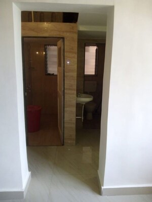Bathroom in 1 BHK Apartment at Dombivli East – for Rent