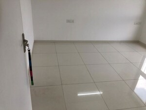 Furnished Amenities in 2 BHK Apartment at Amanora Gold Towers, Hadapsar – for Rent