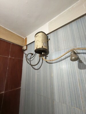Bathroom in 1 BHK Villa at Karve Nagar – for Rent