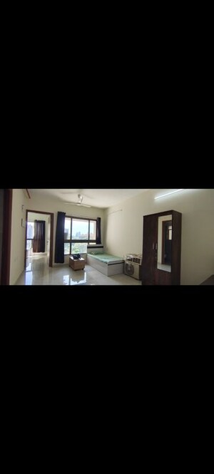 1 BHK Apartment For Rent in Siddha Sky, Sion