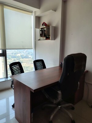  Office Space For Rent in Makarba