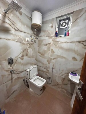 Bathroom in 1 BHK Builder Floor at Saket – for Rent