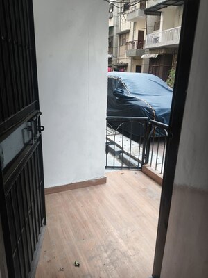 Balcony in 1 BHK Apartment at Arawali Apartments, Sector 52 – for Rent