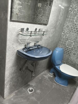 Bathroom in 1 BHK Apartment at Arawali Apartments, Sector 52 – for Rent