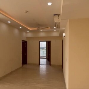 Building Lobby in 3 BHK Apartment at M3M Latitude, Sector 65 – for Rent