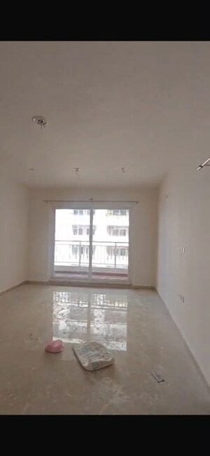 Room in 3 BHK Apartment at Rishita Mulberry Heights, Sushant Golf City – for Rent