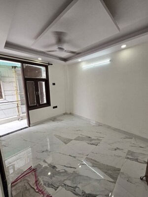 1 BHK Builder Floor For Rent in Saket