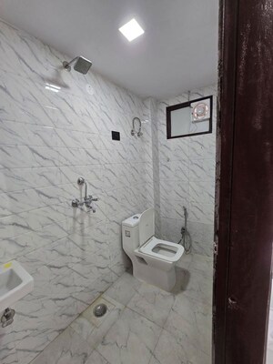 Bathroom in 1 BHK Builder Floor at Saket – for Rent