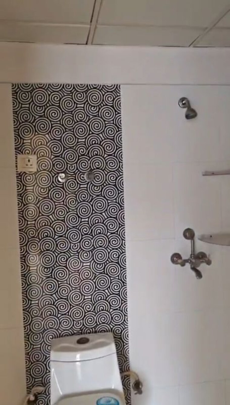 Bathroom, ajnara-grand-heritage 3 Bedroom 1690 Sq.Ft. Apartment In Sector 74 Noida 10792436