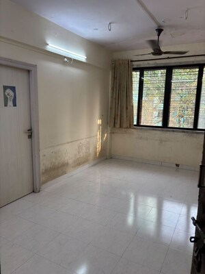 Room in 2 BHK Apartment at Andheri East – for Rent