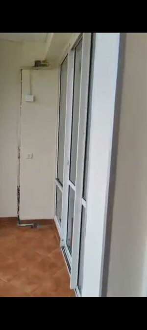 Building Lobby in 3.5 BHK Apartment at Omaxe The Nile, Sector 49 – for Sale