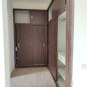Room in 3 BHK Apartment at Ireo Victory Valley, Sector 67 – for Rent