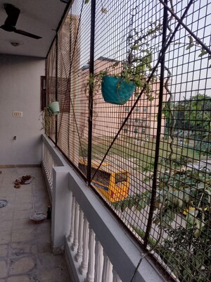 Balcony in 3.5 BHK Builder Floor at Spring Field, Sector 31 – for Rent
