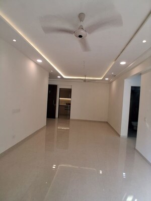 Room in 2 BHK Apartment at Aurum Q Residences, Ghansoli – for Rent