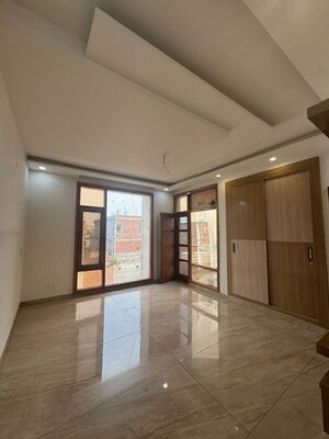 Room in 3 BHK Apartment at Lohgarh – for Sale