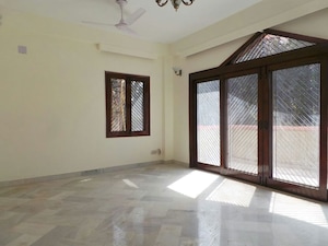 3 BHK Builder Floor For Rent in Defence Colony