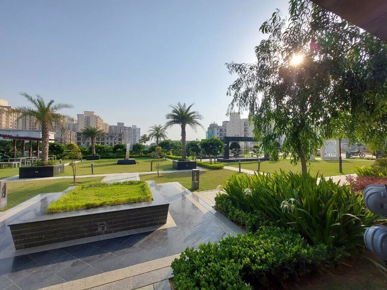 Garden, signature-global-park-4-and-5 3 Bedroom 1081 Sq.Ft. Builder Floor In Sohna Sector 36 Gurgaon 10792655