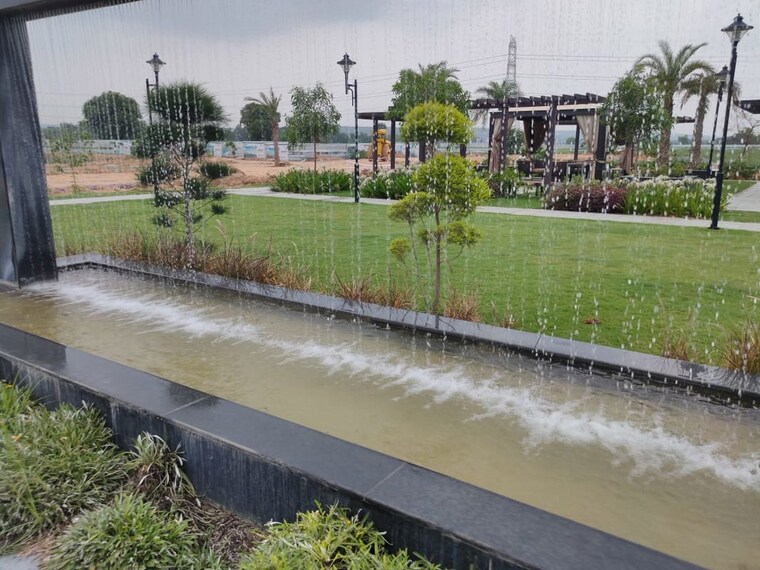 Exterior View, signature-global-park-4-and-5 3 Bedroom 1081 Sq.Ft. Builder Floor In Sohna Sector 36 Gurgaon 10792655