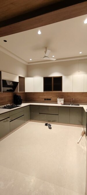 Kitchen in 3 BHK Builder Floor at Sector 56 – for Rent