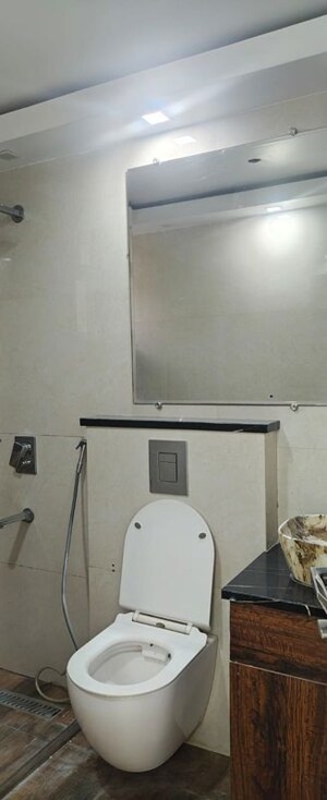 Furnished Amenities in 3 BHK Apartment at Sector 9 Dwarka – for Rent