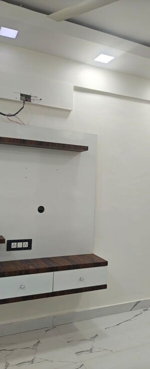 Room in 3 BHK Apartment at Sector 9 Dwarka – for Rent