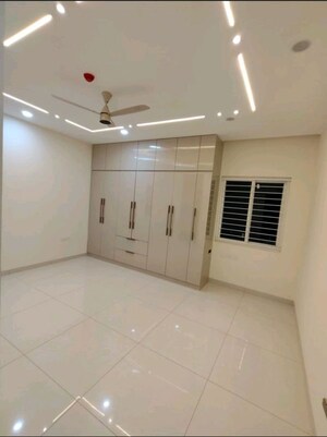 Room in 3 BHK Apartment at Aparna Zenon, Puppalaguda – for Rent