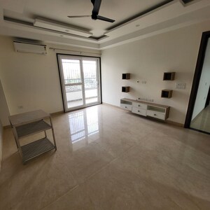 Living Room in 3 BHK Builder Floor at Sector 57 – for Rent