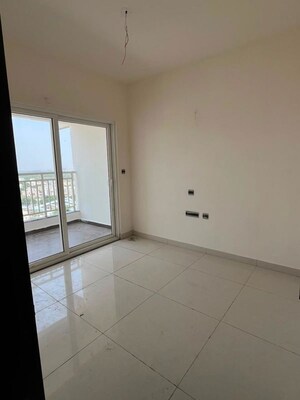 Room in 3 BHK Apartment at Candeur Crescent, Serilingampally – for Sale