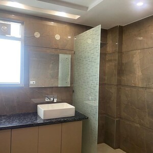 Attached Bathroom in 4 BHK Apartment at Tata Primanti-Executive Apartments, Sector 72 – for Rent