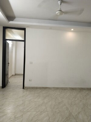 Room in 1 BHK Apartment at Panchsheel Vihar – for Rent
