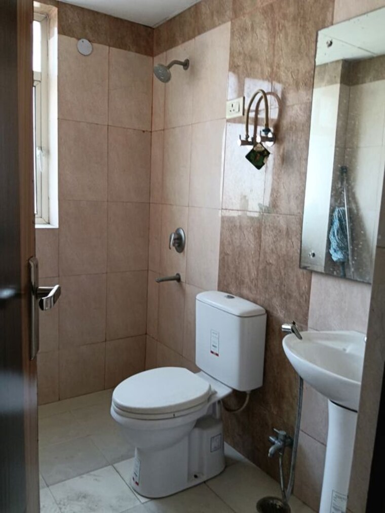 Bathroom, m3m-woodshire 3 Bedroom 1943 Sq.Ft. Apartment In Sector 107 Gurgaon 10792845