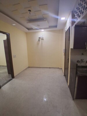 Room in 2 BHK Builder Floor at Rohini Sector 23 – for Rent