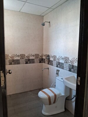 Bathroom in 3 BHK Apartment at Signature Global Park, Sohna Sector 36 – for Rent