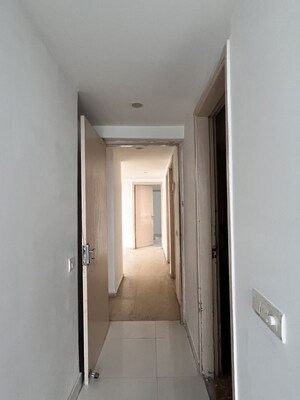 Room in 3 BHK Apartment at Unitech Escape, Sector 50 – for Rent