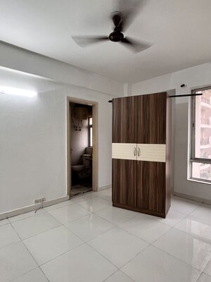 3 BHK Apartment For Rent in Unitech Escape, Sector 50