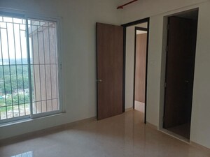 Room in 2 BHK Apartment at Dosti Tulip, Balkum Pada – for Rent