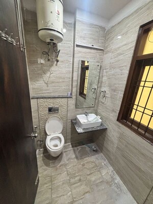 Bathroom in 4 BHK Builder Floor at Unitech South City II, Sector 50 – for Rent