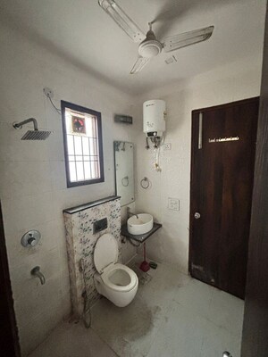 Bathroom in 4 BHK Builder Floor at Unitech South City II, Sector 50 – for Rent