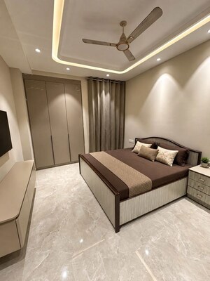 Bedroom in 3 BHK Builder Floor at Sector 56 – for Rent