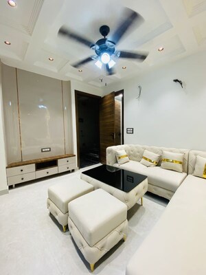 Living Room in 1 BHK Builder Floor at Uttam Nagar West – for Rent