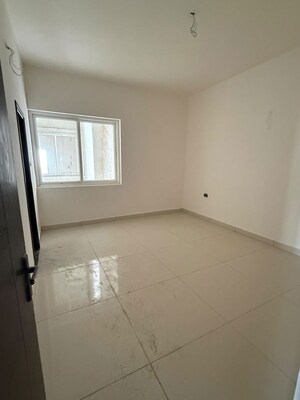 Room in 3 BHK Apartment at Candeur Crescent, Serilingampally – for Sale