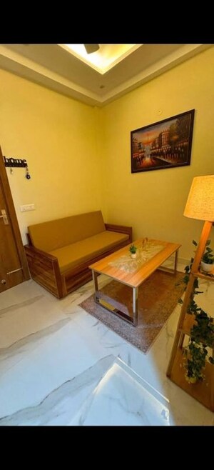1 BHK Builder Floor For Rent in Sector 52
