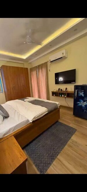 Bedroom in 1 BHK Builder Floor at Sector 52 – for Rent