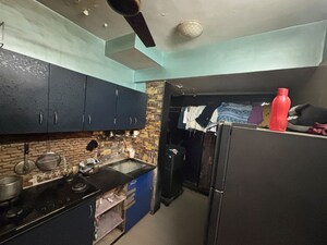 Team Area in 2 BHK Apartment at Evershine Millenium Paradise, Kandivali East – for Sale