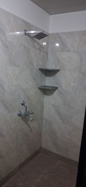Bathroom in 1 RK Builder Floor at Sector 52 – for Rent
