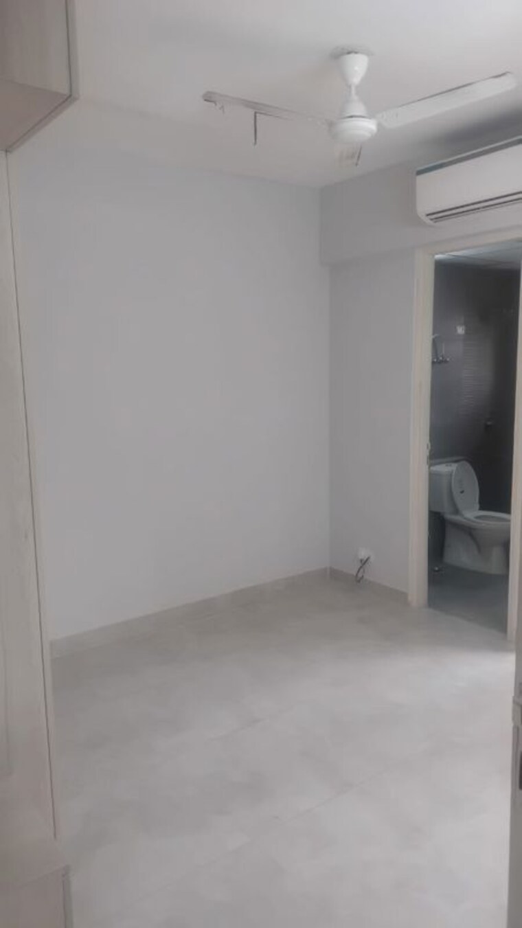 Room, signature-global-city 3 Bedroom 1555 Sq.Ft. Apartment In Sector 37d Gurgaon 10793016