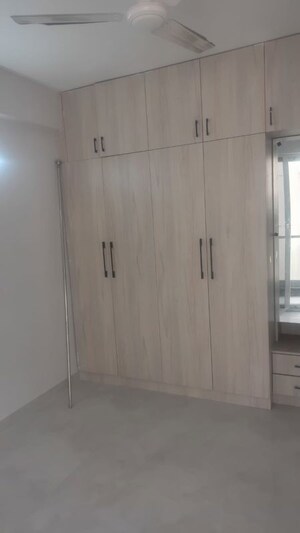 Room in 3 BHK Apartment at Signature Global City, Sector 37d – for Rent