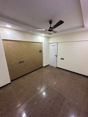 Room in 3 BHK Apartment at Ic Colony – for Rent