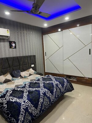 Team Area in 2 BHK Apartment at NK Savitry Enclave, Vip Road – for Rent