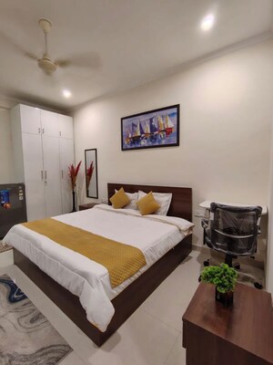 Team Area in 1 RK Builder Floor at Sector 52 – for Rent